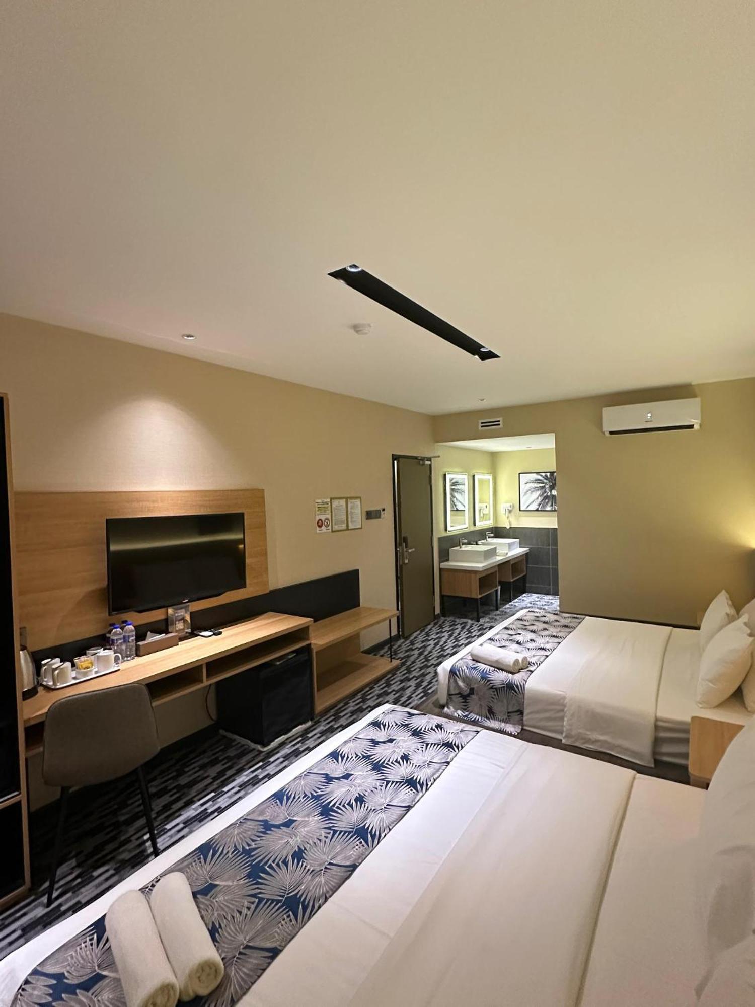 Nb Hotel Johor Bahru Exterior foto